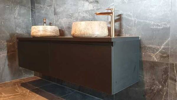 1957