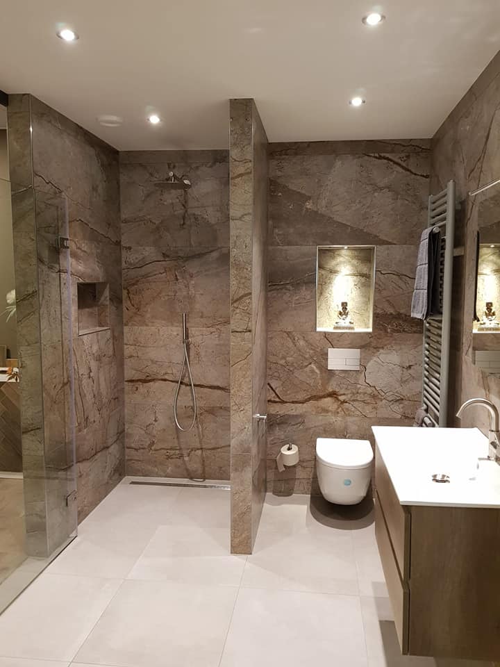 Badkameropstelling met onze nieuwe tegelcollectie 