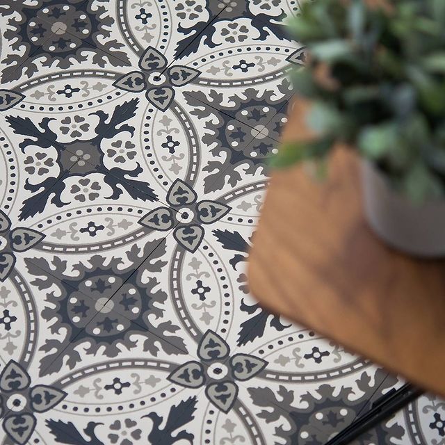 Winckelmans: Sinds 1894 een begrip in dubbelhard gebakken vloertegels ✨